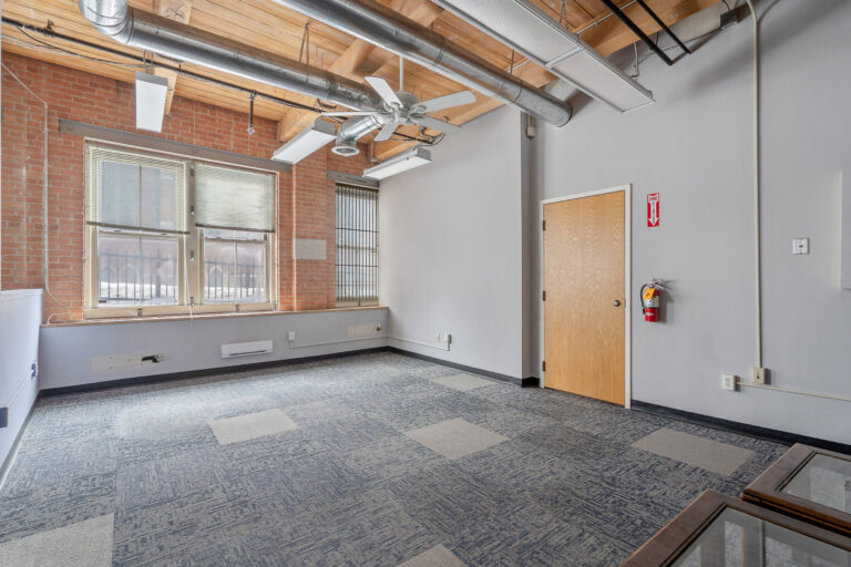 Office | available space 2 | 650 SqFt – 7,120 SqFt