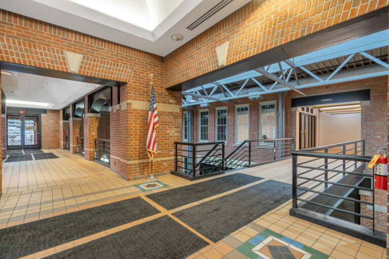 Office | available space 2 | 650 SqFt – 7,120 SqFt