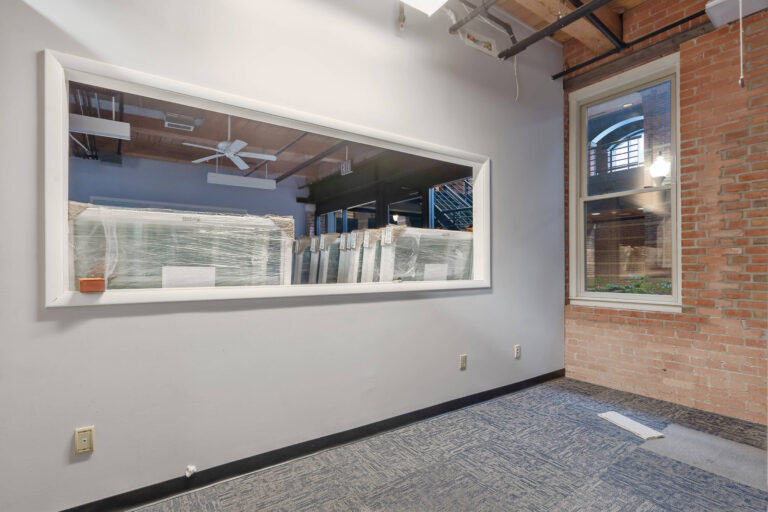 Office | available space 2 | 650 SqFt – 7,120 SqFt