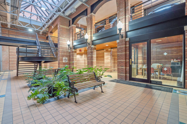 Office | available space 2 | 650 SqFt – 7,120 SqFt