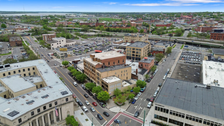 Mixed Use Building on Genesee st