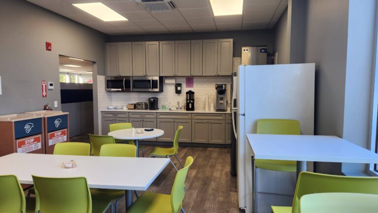 Office | 1 space available | 11,000 SqFt