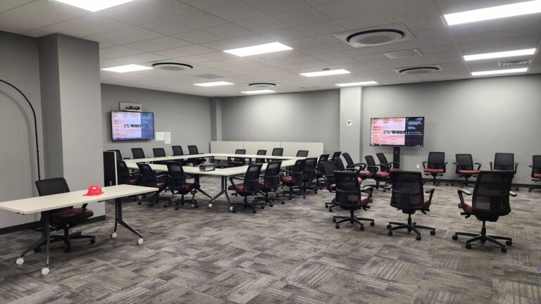 Office | 1 space available | 11,000 SqFt