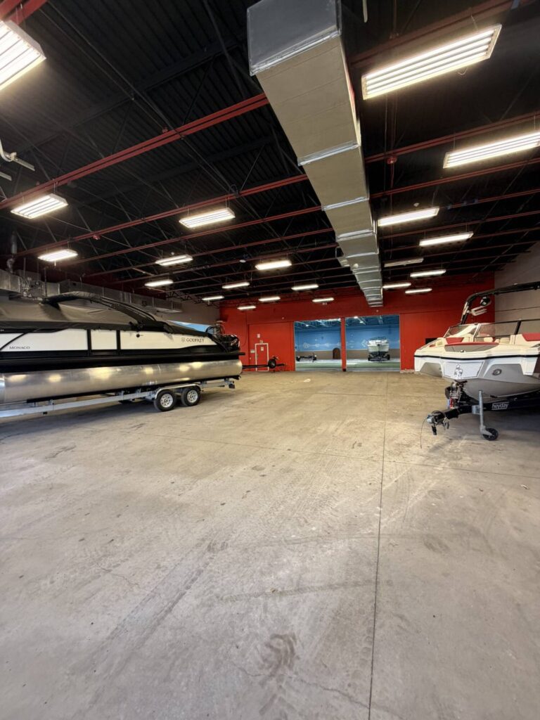 Industrial/Special Purpose | 20,000 sqft | Single Tennant
