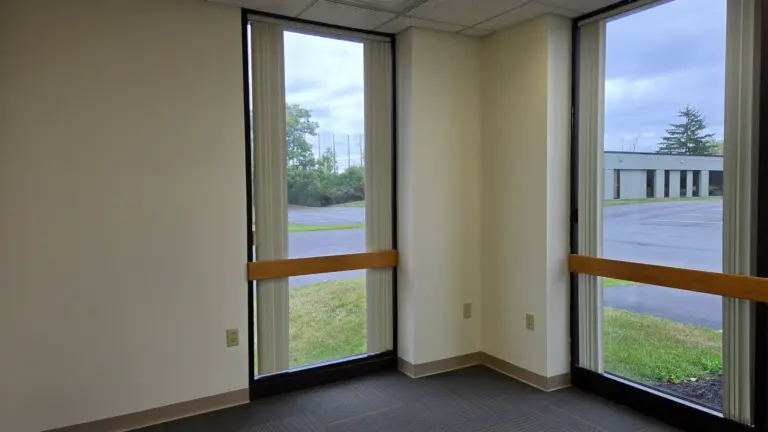 Mulitple Suites. Office/Flex Space